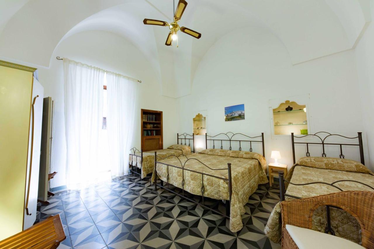 Casa Vacanza La Stradella Ostuni Exterior photo